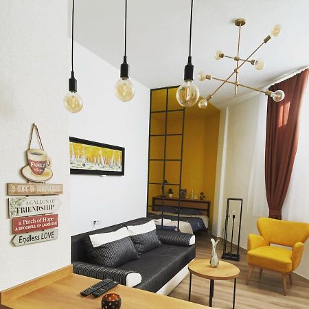 Ora-Prn, Studio Apartment In The City Centre Prishtinë Exterior photo